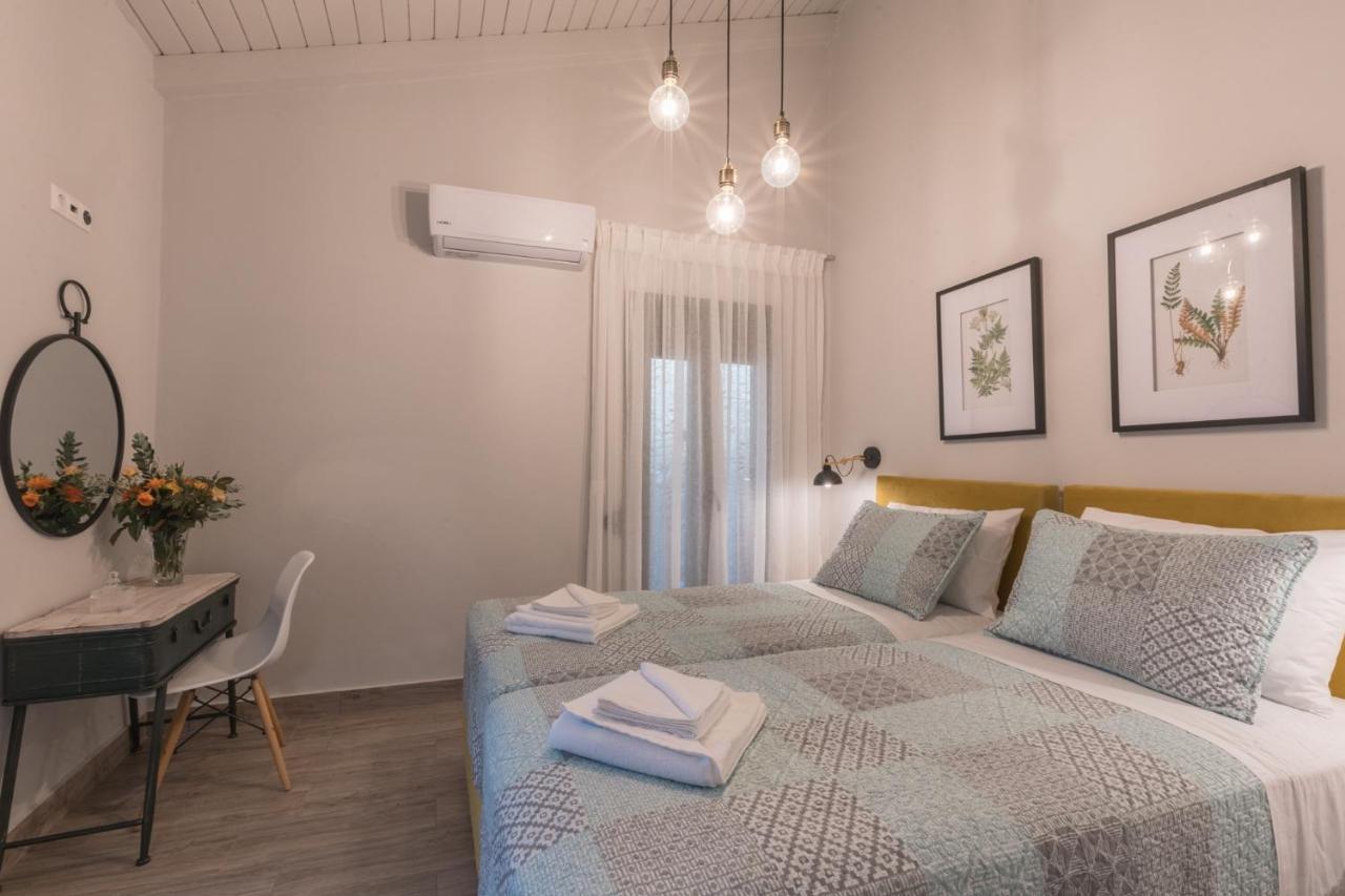 Casa Leone, Cosy Apartment Overlooking The Square Spílion Екстериор снимка